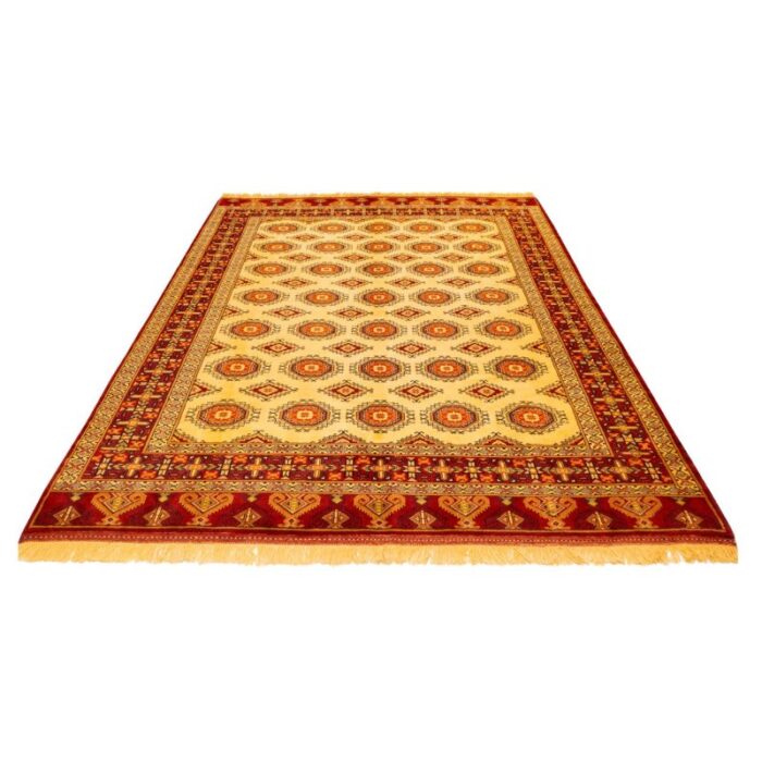 Handmade carpet five and a half meters C Persia Code 152072