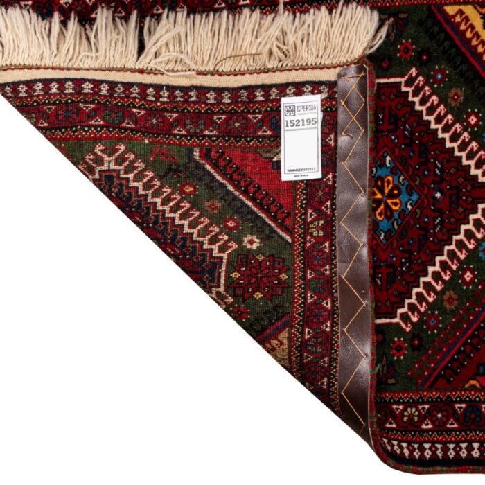 Handmade carpet along the length of one and a half meters C Persia Code 152195