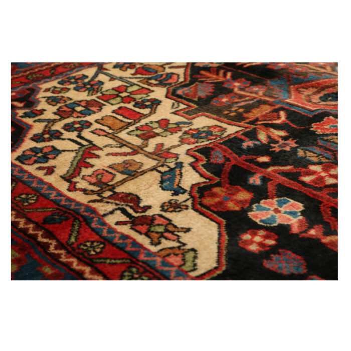Nahavand Iliati hand-woven carpet, three and a half meters, code 521140r