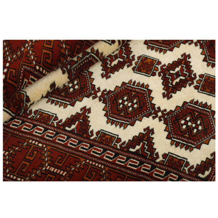 One and a half meter hand-woven carpet, dome model, code 564034
