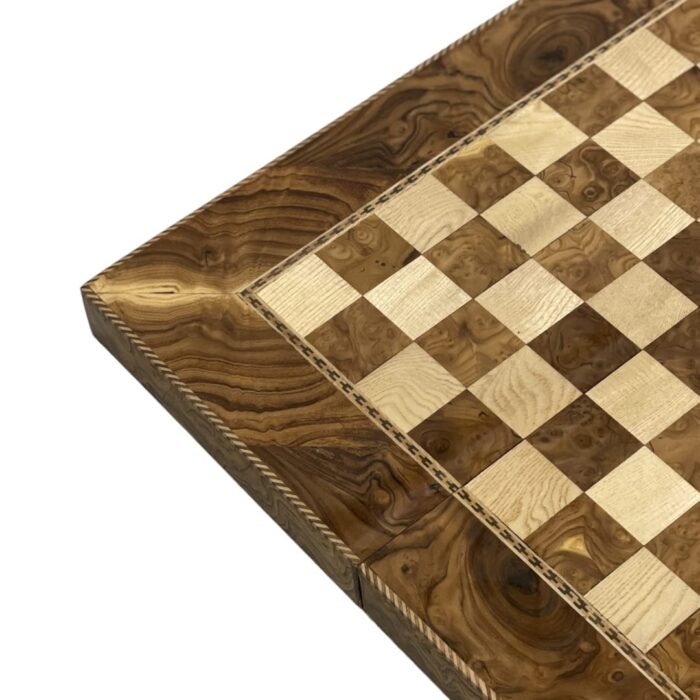 Backgammon and chess, elder wood knot, Alma design