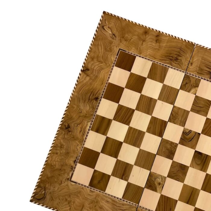 Backgammon and chess, elder wood knot, Zeus design