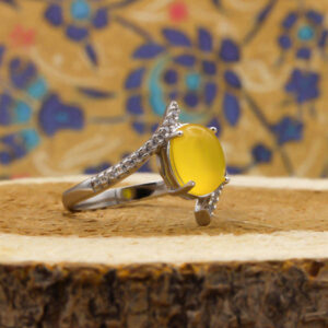 Women’s Sharaf Al Shams silver ring with Faeza design + engraving