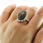 Women's Silver Ring with Black & Gold Hadid, Engraved with Surah "Al Ikhlas" - Image 4