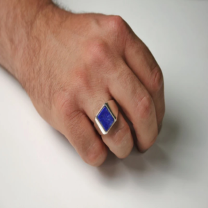 Men’s Jar Model Ring – Deep Blue Lapis Lazuli Stone in Solid Silver