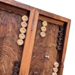 Achämeniden-Backgammon – 55cm Walnussbrett mit Faravahar & königlichen Motiven – Bild 6