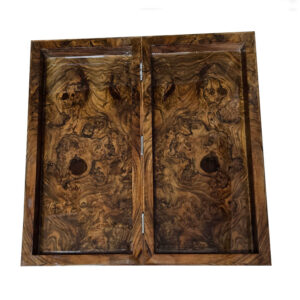 Oversize Backgammon Board in Knot Walnut – Extra Large, 55×55 cm