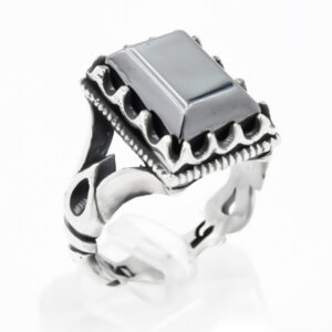 Hadid Leadership Ring – Silver + Square Cut with Custom Engraving
