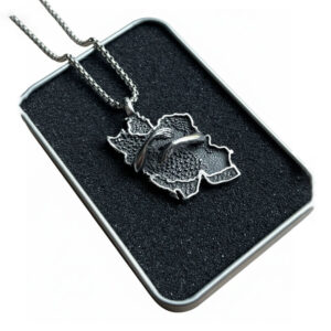 Small Hug of Homeland Necklace – Embrace Iran’s Map