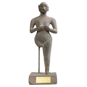 Bronze‑Finish Iranian Figurine – Historical Woman Sculpture